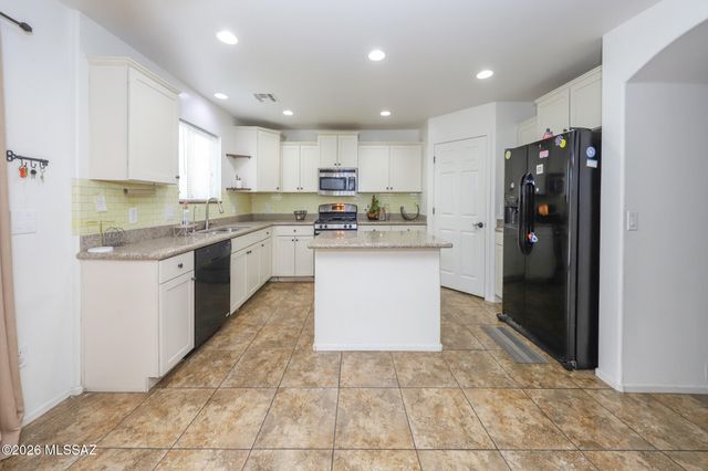 13416 N Piemonte Way, Oro Valley, AZ 85737