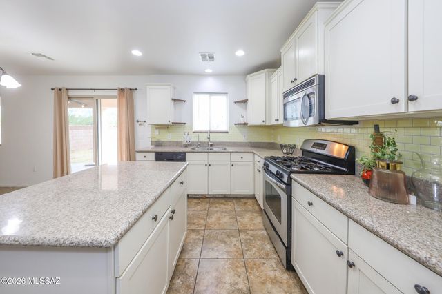 13416 N Piemonte Way, Oro Valley, AZ 85737