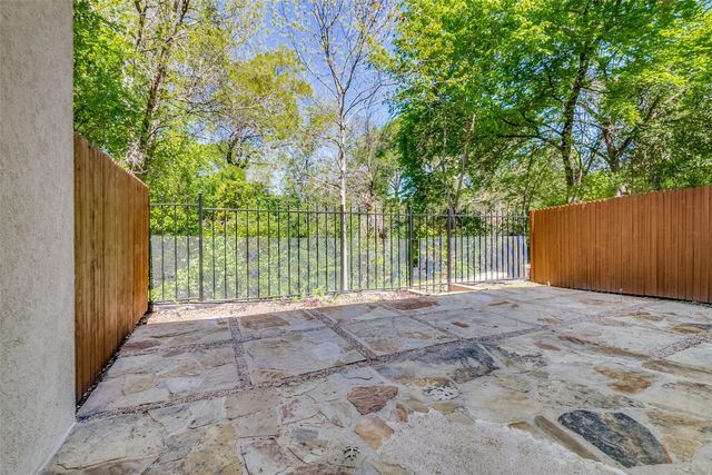 8819 Tudor Place, Dallas, TX 75228