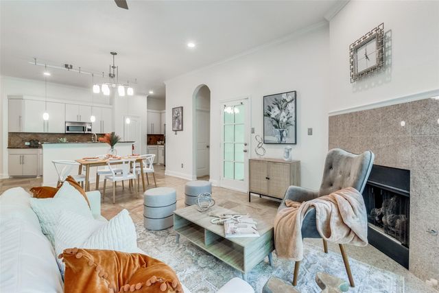 8819 Tudor Place, Dallas, TX 75228