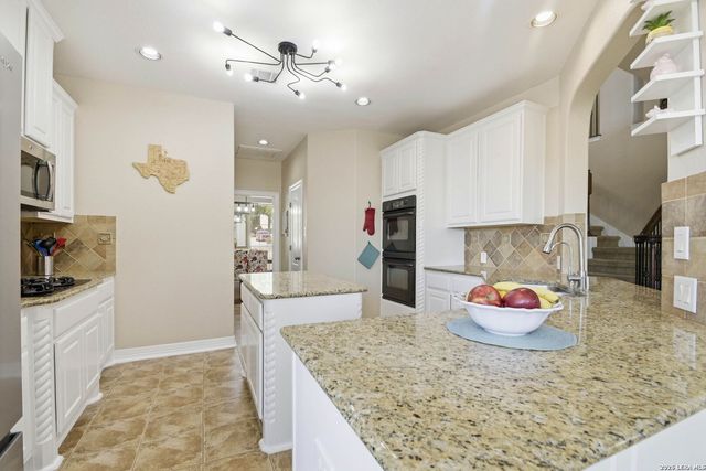 3722 Puesta De Sol, San Antonio, TX 78261