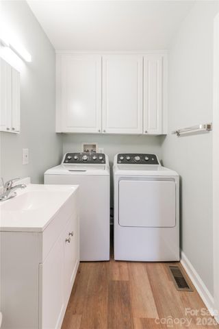 3037 Marlowe Avenue, Charlotte, NC 28208