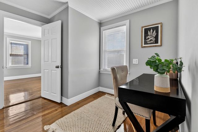 861 N Shore Rd, Revere, MA 02151