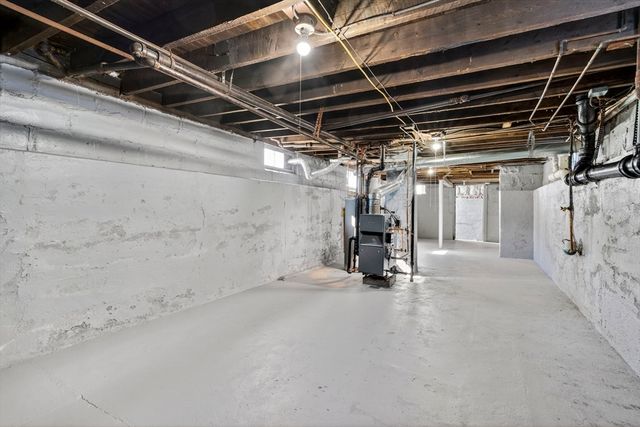 861 N Shore Rd, Revere, MA 02151