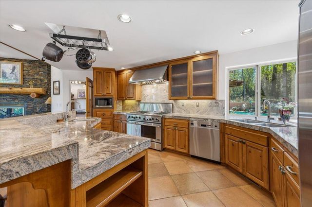 1495 Hillish Rock Rd, Meadow Vista, CA 95722