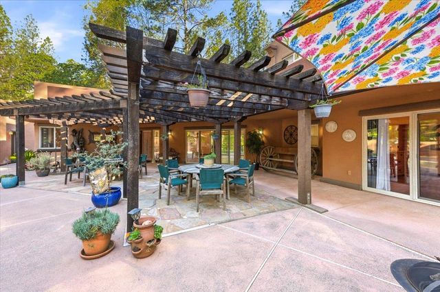 1495 Hillish Rock Rd, Meadow Vista, CA 95722