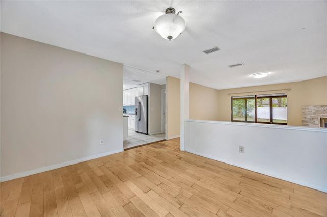 407 1ST AVENUE NE, Lutz, FL 33549