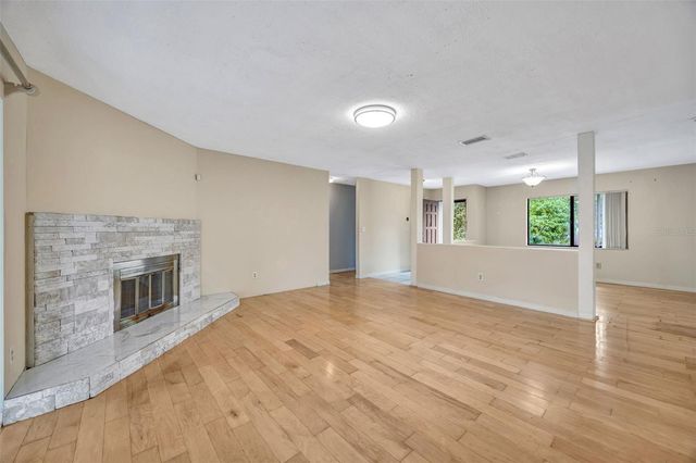 407 1ST AVENUE NE, Lutz, FL 33549