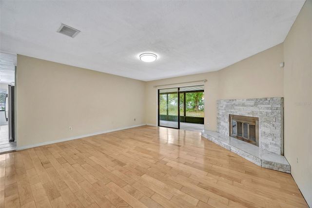 407 1ST AVENUE NE, Lutz, FL 33549