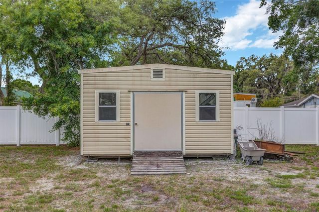 407 1ST AVENUE NE, Lutz, FL 33549