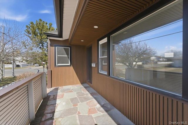 1895 Park Street, Atlantic Beach, NY 11509