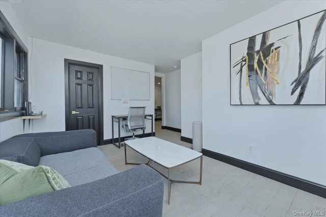 1895 Park Street, Atlantic Beach, NY 11509