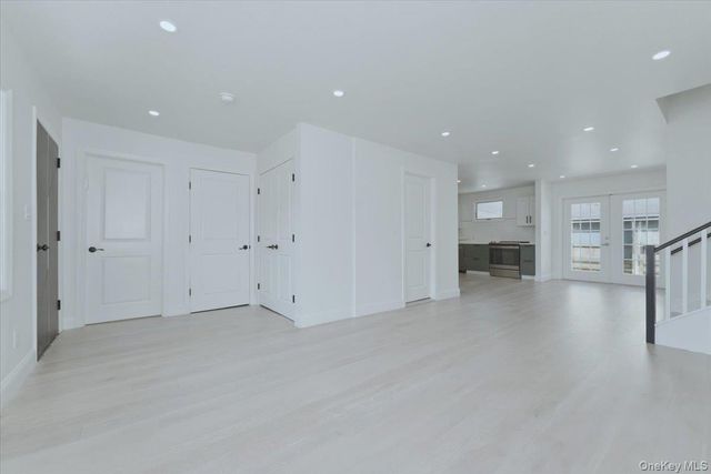 1895 Park Street, Atlantic Beach, NY 11509