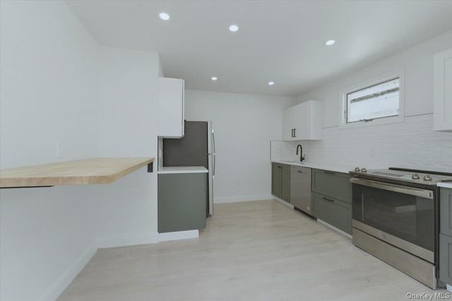 1895 Park Street, Atlantic Beach, NY 11509