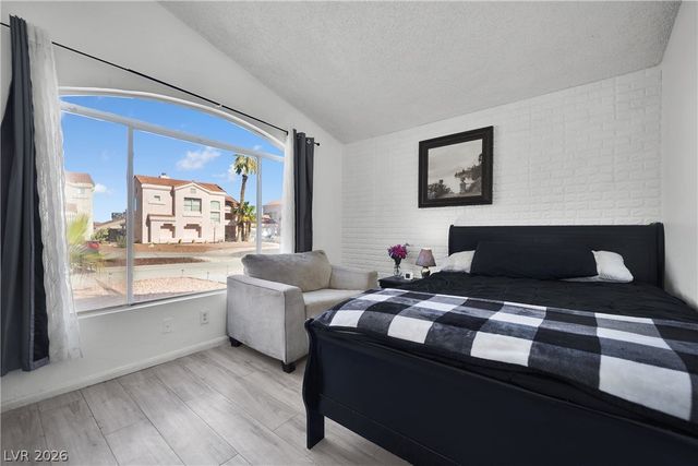 2913 Du Barry Manor Lane, Las Vegas, NV 89108