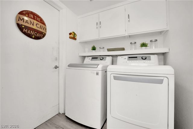 2913 Du Barry Manor Lane, Las Vegas, NV 89108