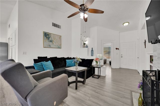 2913 Du Barry Manor Lane, Las Vegas, NV 89108