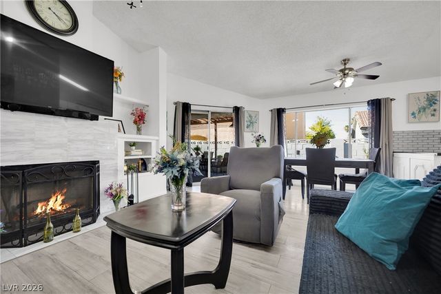 2913 Du Barry Manor Lane, Las Vegas, NV 89108
