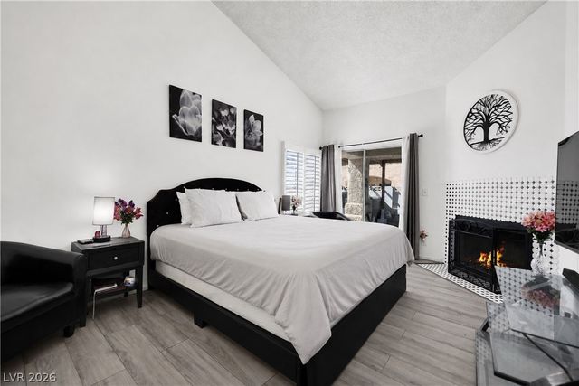 2913 Du Barry Manor Lane, Las Vegas, NV 89108
