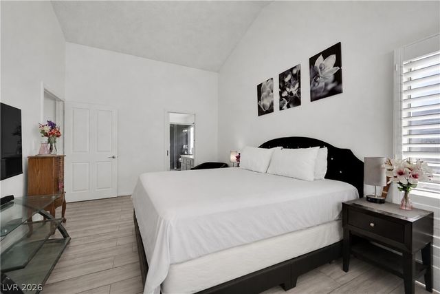 2913 Du Barry Manor Lane, Las Vegas, NV 89108