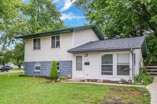 11 Richards Drive, Delaware, OH 43015