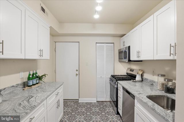 122 BATES ST NW, Washington, DC 20001