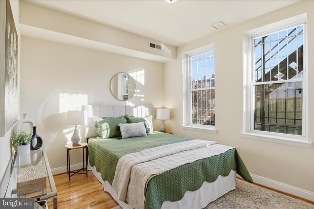 122 BATES ST NW, Washington, DC 20001