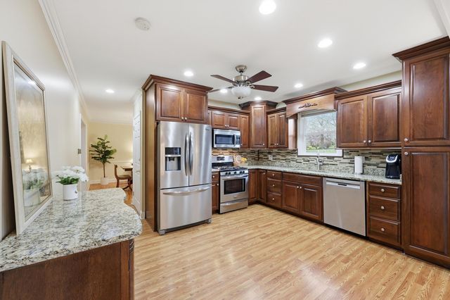 508 S Main Street, Versailles, KY 40383