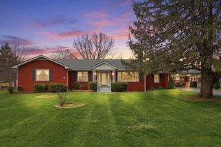 508 S Main Street, Versailles, KY 40383