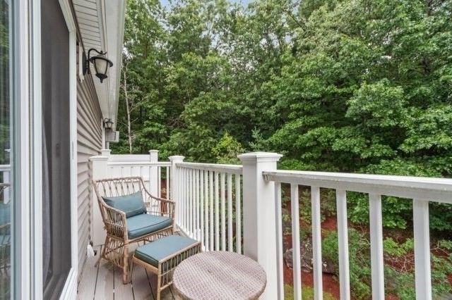 30 Sycamore Drive 30, Leominster, MA 01453