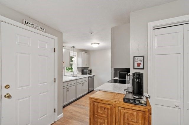 30 Sycamore Drive 30, Leominster, MA 01453