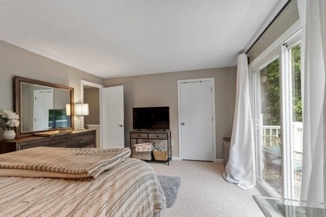 30 Sycamore Drive 30, Leominster, MA 01453