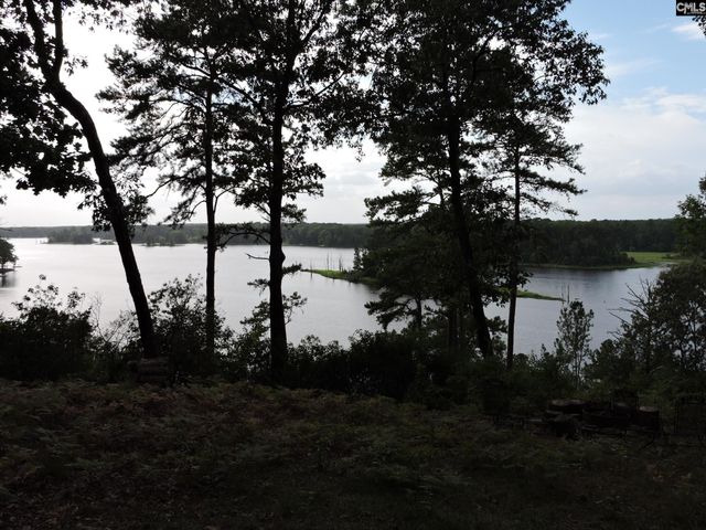 181 Saluda Bluff Rd, Batesburg, SC 29006