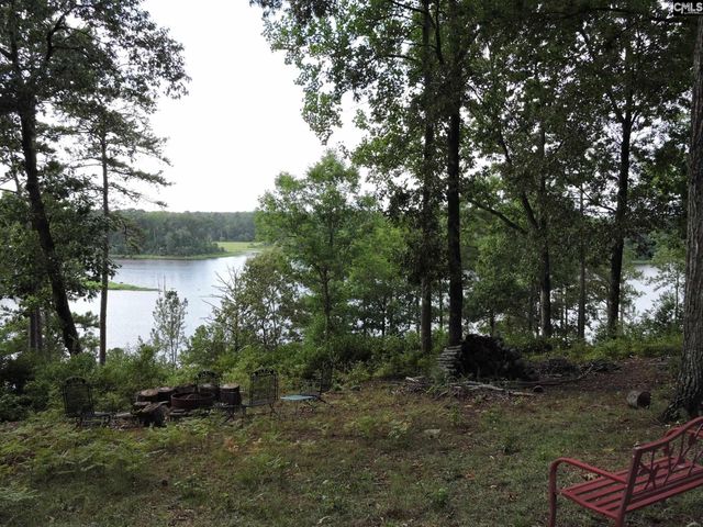 181 Saluda Bluff Rd, Batesburg, SC 29006