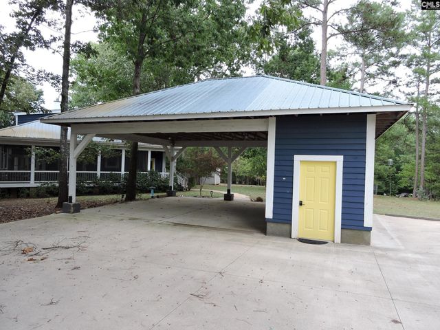 181 Saluda Bluff Rd, Batesburg, SC 29006