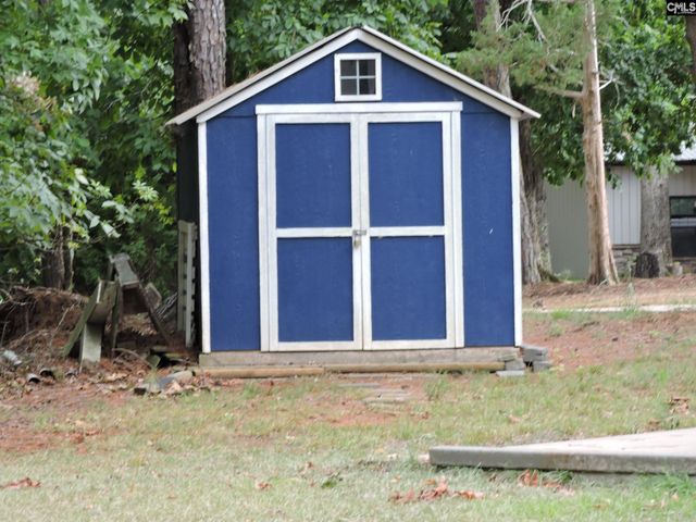 181 Saluda Bluff Rd, Batesburg, SC 29006