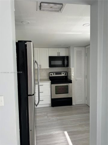 1398 NE 191st St C305, Miami, FL 33179