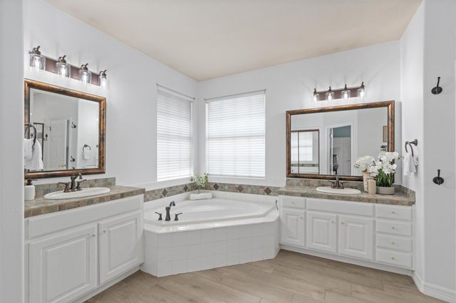 9500 Corbe DR, Austin, TX 78726