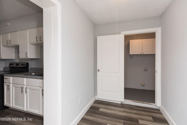 2255 W 13TH Street, Jacksonville, FL 32209