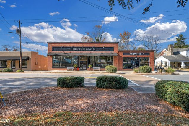 320 Oakwood Crest Drive, Knightdale, NC 27545