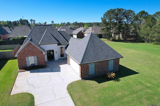 13348 Autumn Run Dr, Walker, LA 70785