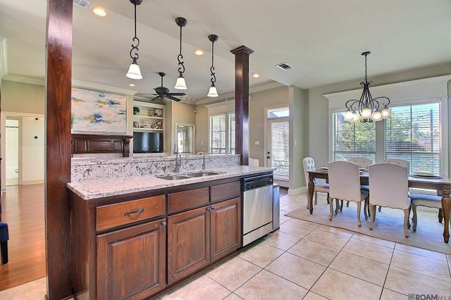 13348 Autumn Run Dr, Walker, LA 70785