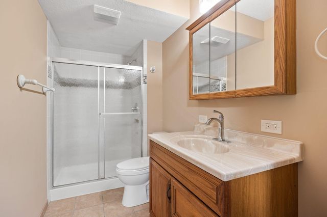 1941 Berkshire Drive, Eagan, MN 55122