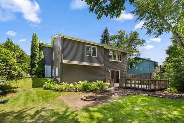 1941 Berkshire Drive, Eagan, MN 55122