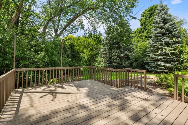1941 Berkshire Drive, Eagan, MN 55122