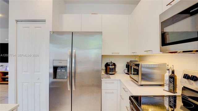 12453 NW 23rd Ct, Miami, FL 33167