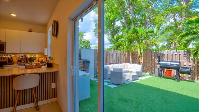 12453 NW 23rd Ct, Miami, FL 33167