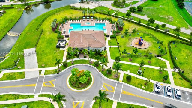 12453 NW 23rd Ct, Miami, FL 33167