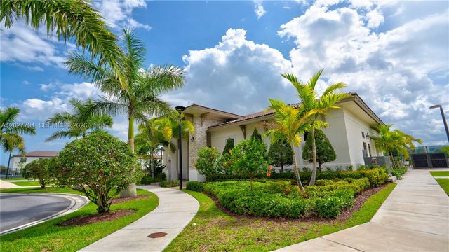 12453 NW 23rd Ct, Miami, FL 33167
