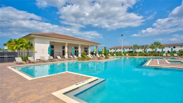 12453 NW 23rd Ct, Miami, FL 33167